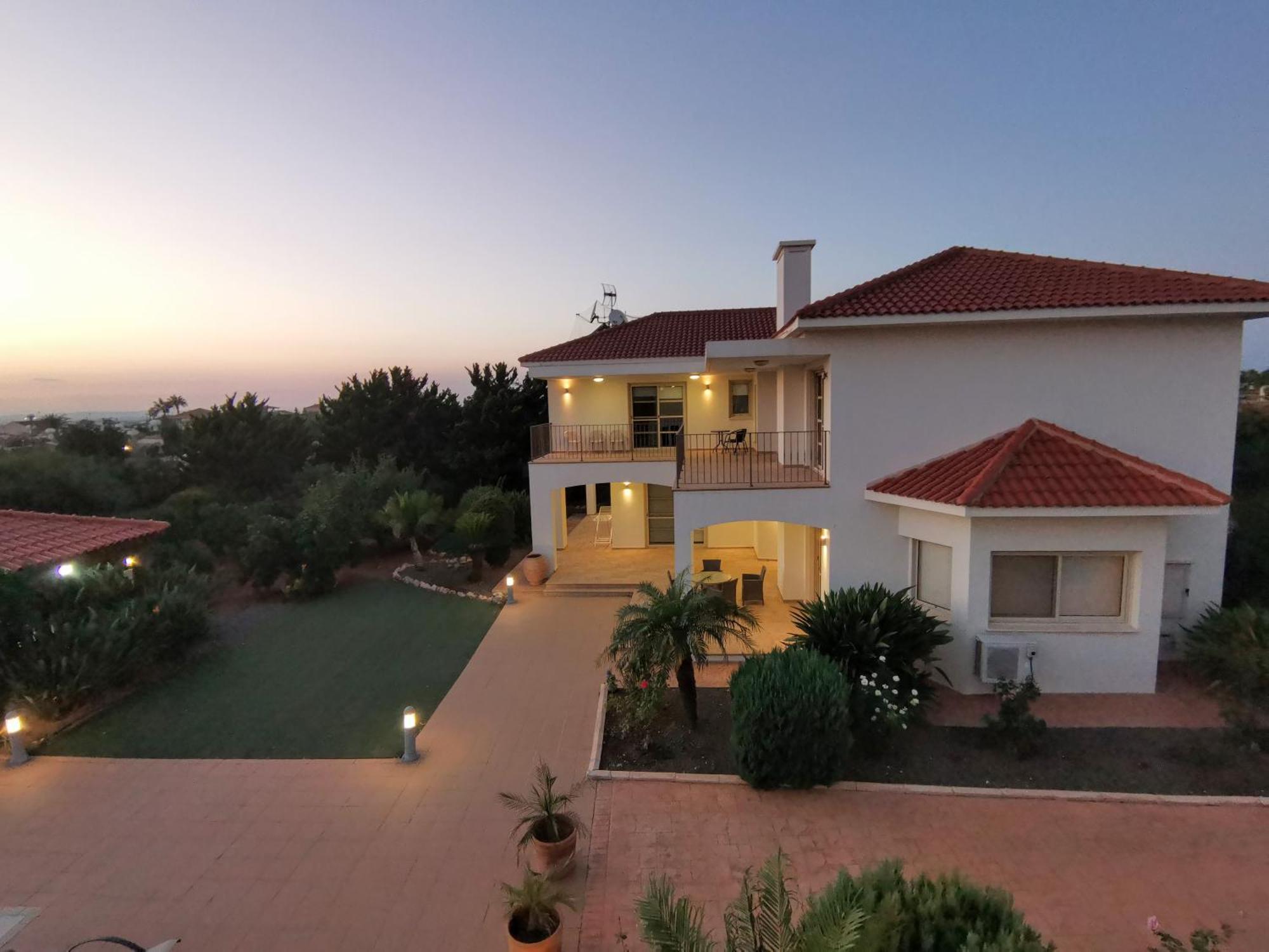Orchard Blossom Private Villa With Pool Phrenaros Bagian luar foto